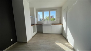 appartement à la vente -   34070  MONTPELLIER, surface 75 m2 vente appartement - APR747577